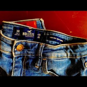 Hollister woman’s jeans 26x30 hi rise super skinny